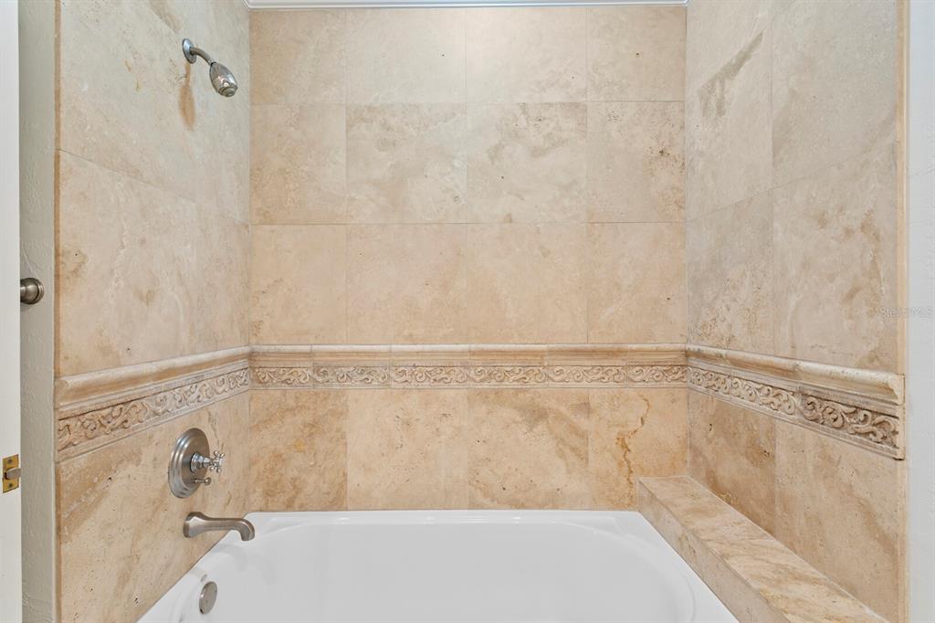 St Petersburg, Florida, 33704, United States, 4 Bedrooms Bedrooms, ,5 BathroomsBathrooms,Residential,For Sale,1794031