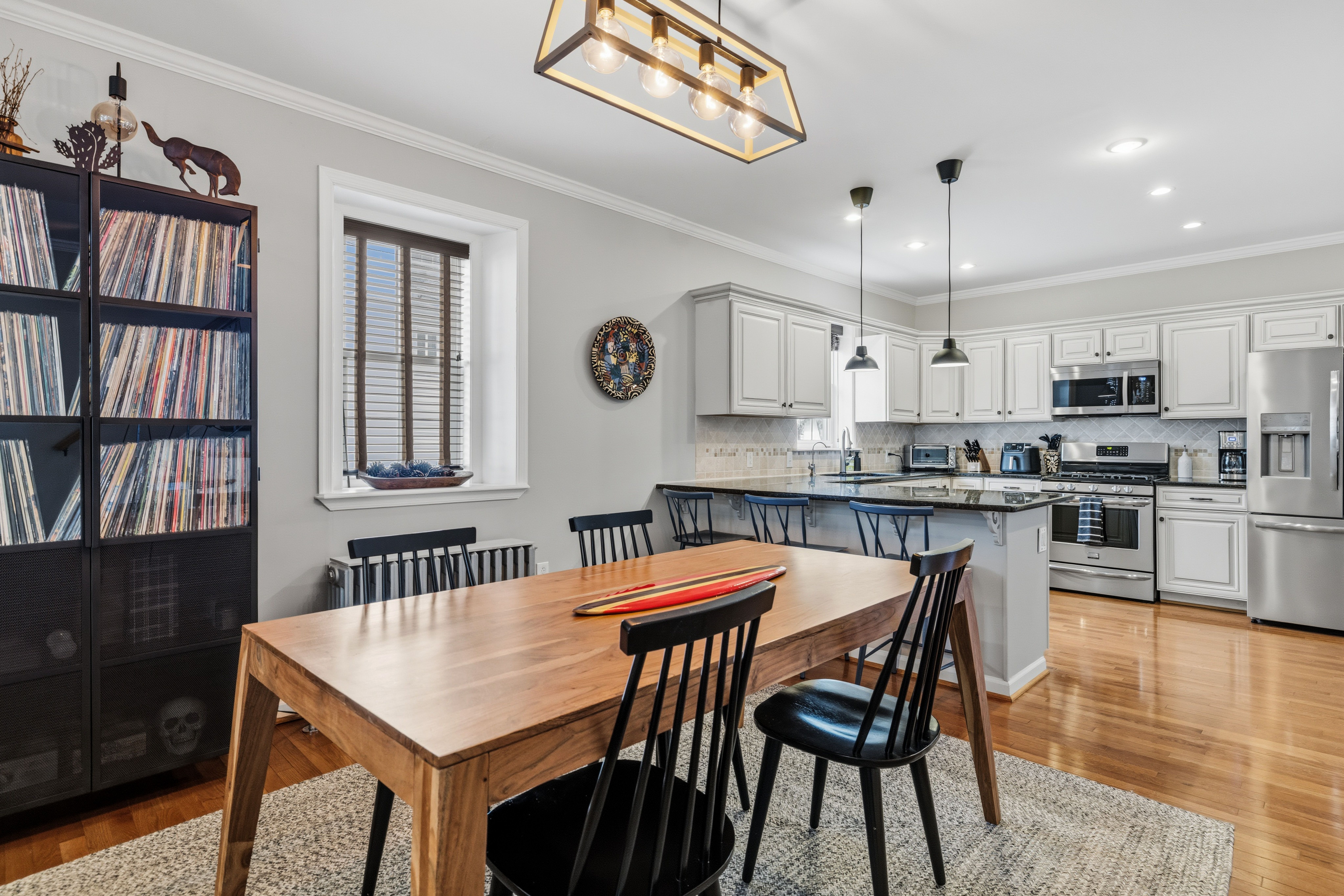  210 East Evergreen Avenue, Philadelphia, PA 19118 - 物件實景