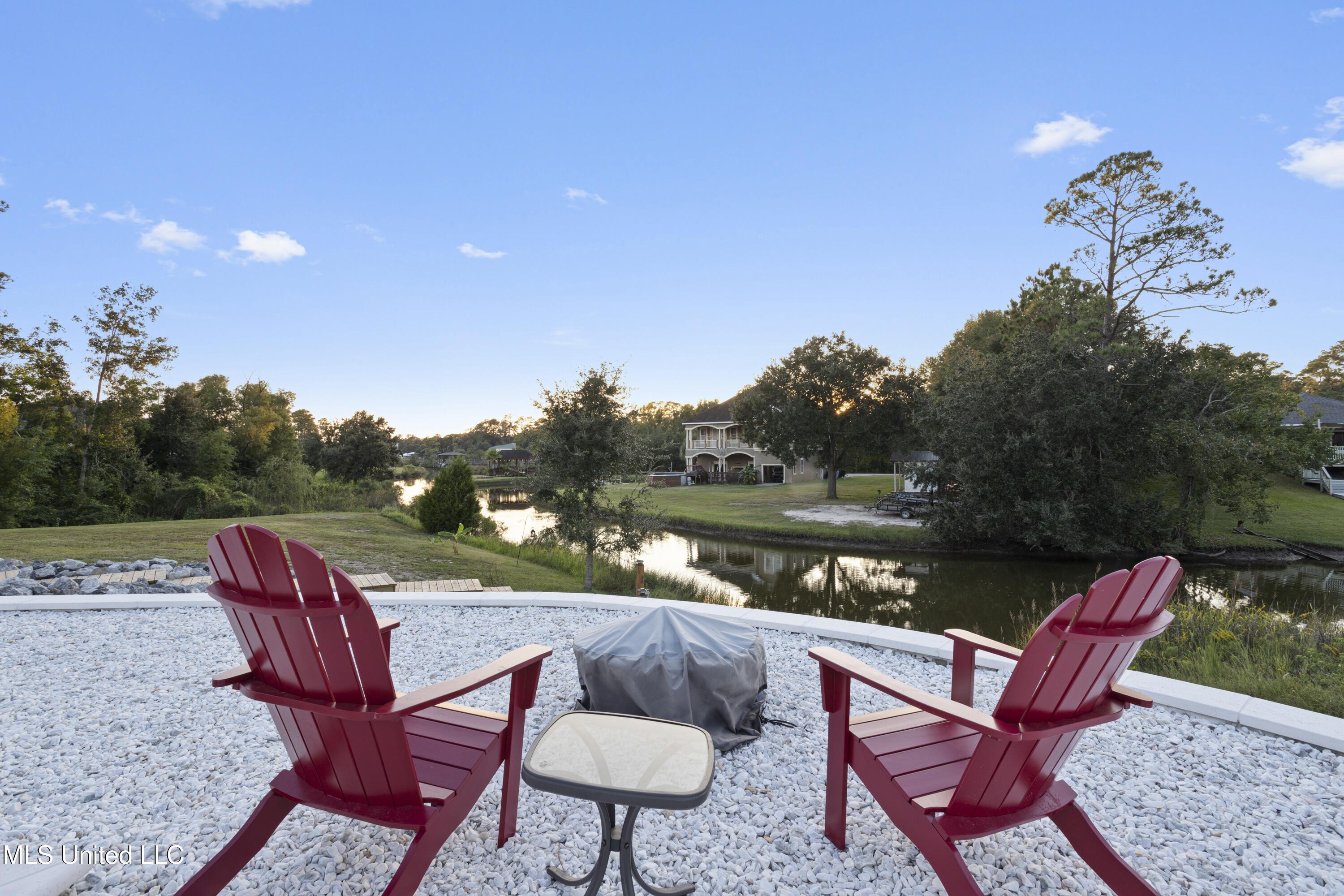 Biloxi, Mississippi, 39532, United States, 3 Bedrooms Bedrooms, ,2 BathroomsBathrooms,Residential,For Sale,1977192