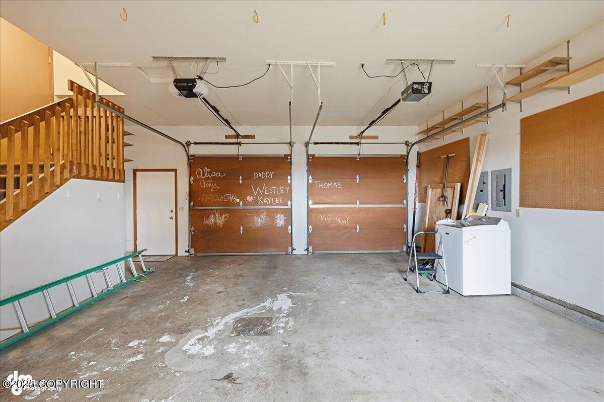 Kenai, Alaska, 99611, United States, 4 Bedrooms Bedrooms, ,3 BathroomsBathrooms,Residential,For Sale,1980386