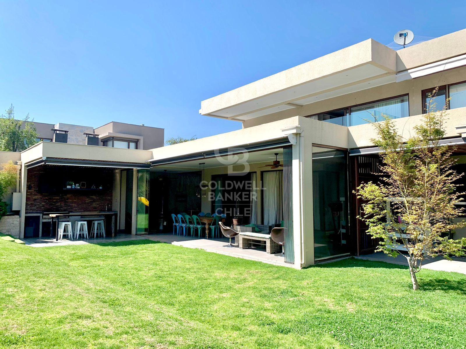 Lo Barnechea, Chile, 7 Bedrooms Bedrooms, ,5 BathroomsBathrooms,Residential,For Sale,1955589