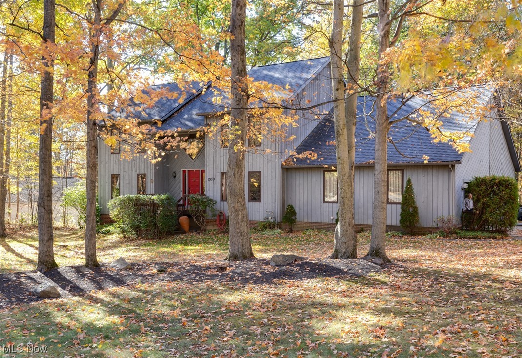 Aurora, Ohio, 44202, United States, 4 Bedrooms Bedrooms, ,3 BathroomsBathrooms,Residential,For Sale,1988003
