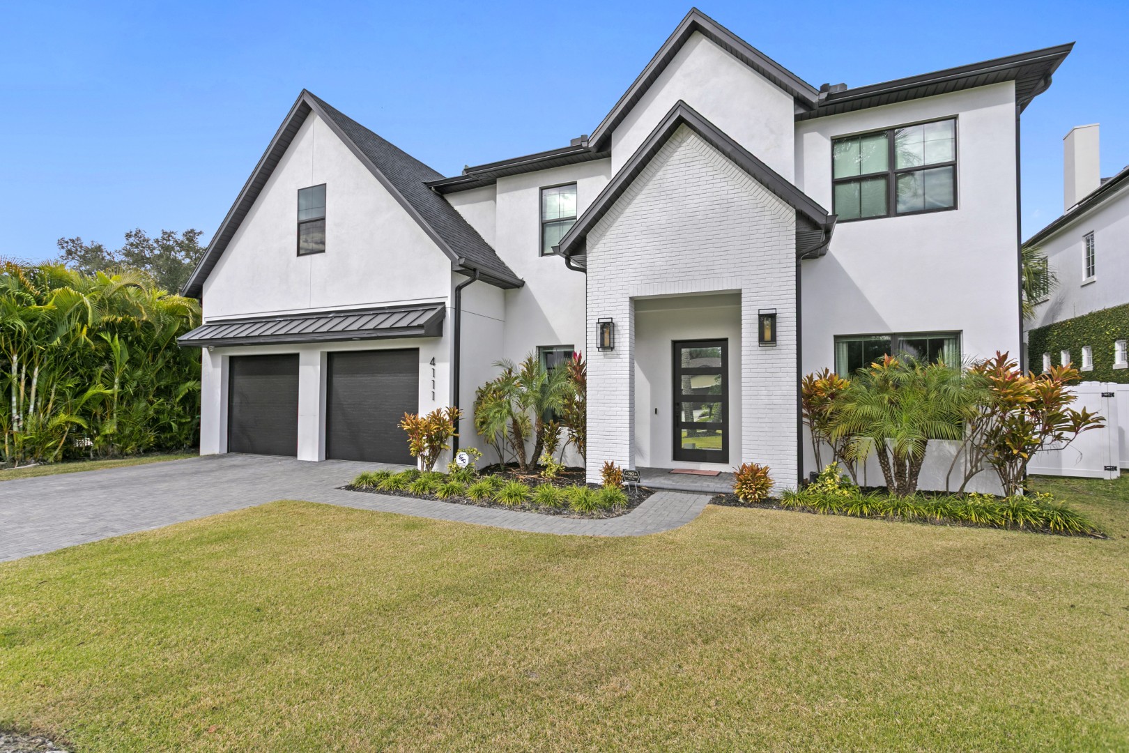 Tampa, Florida, 33609, United States, 5 Bedrooms Bedrooms, ,5 BathroomsBathrooms,Residential,For Sale,2008551