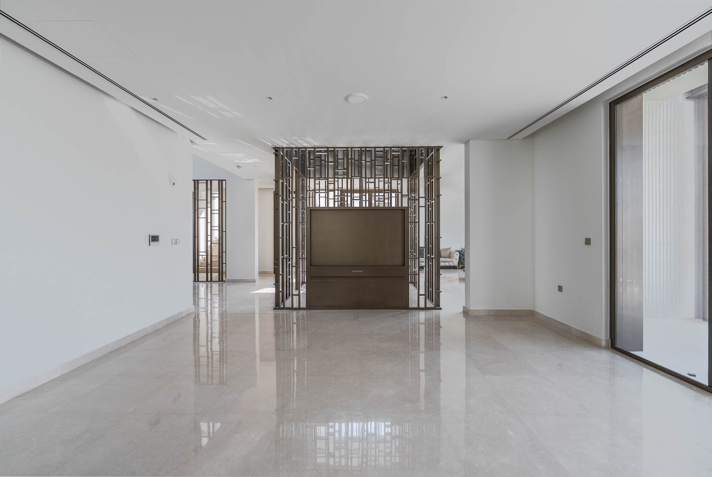  Villa with Elie Saab Finishes and Burj Khalifa Views in Palm Hills - 物件實景