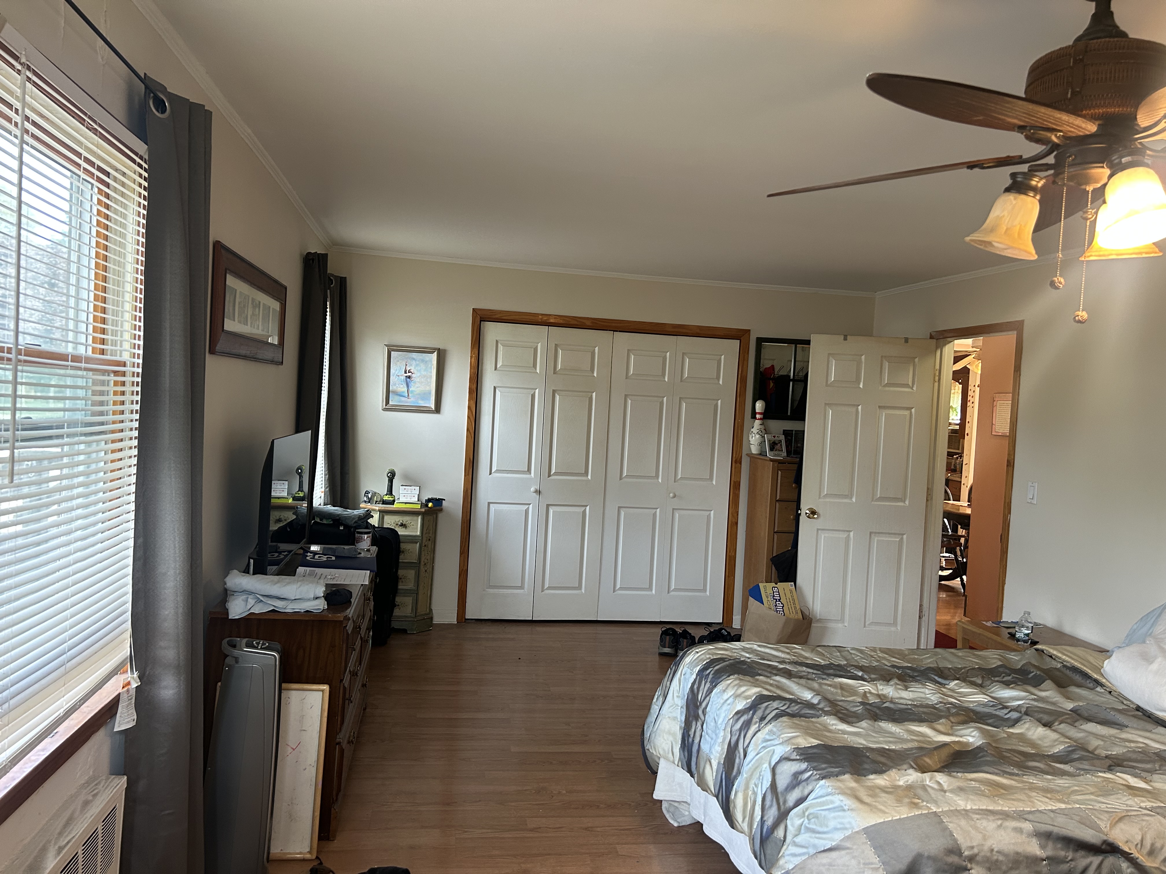 Copiague, New York, 11726, United States, 4 Bedrooms Bedrooms, ,2 BathroomsBathrooms,Residential,For Sale,1957833