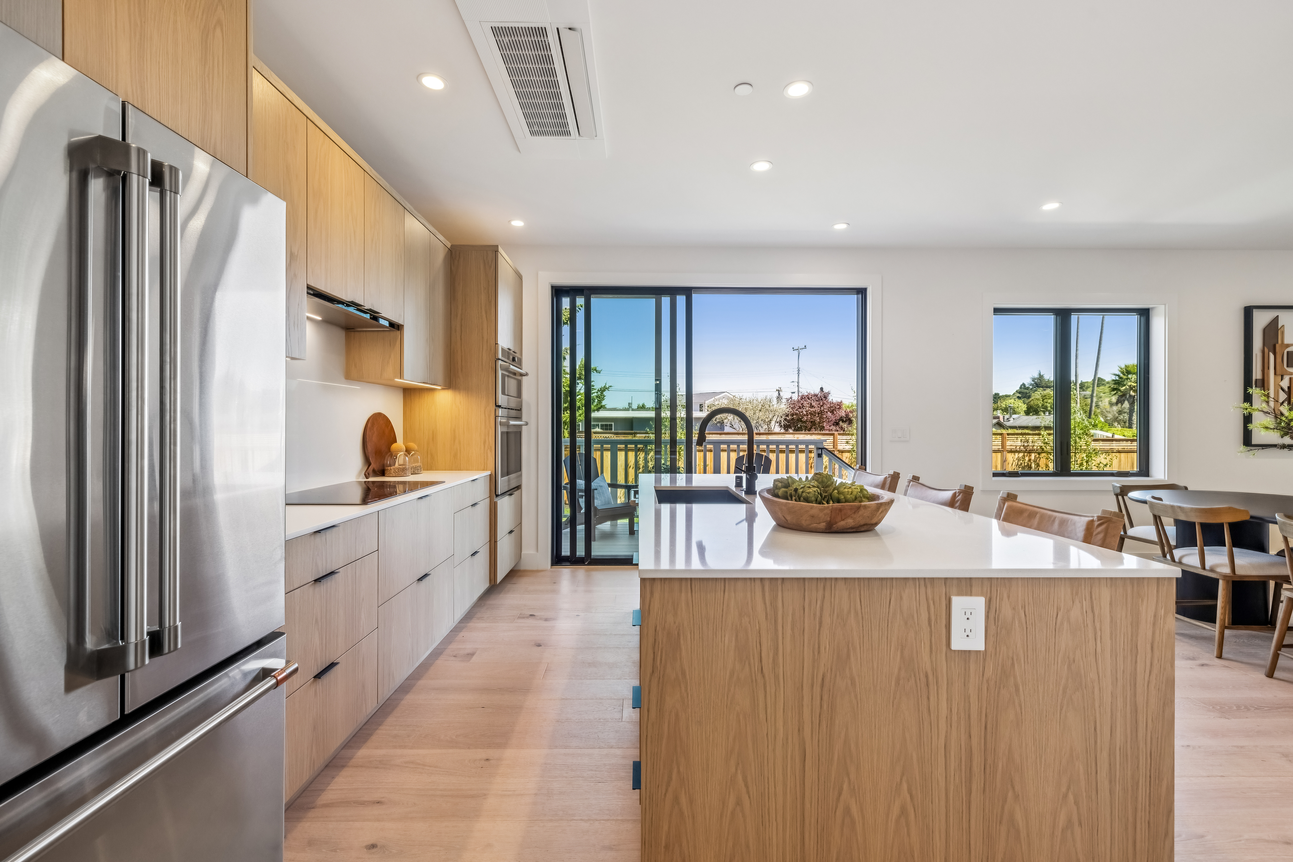  Stunning New Construction in Tam Valley - 物件實景