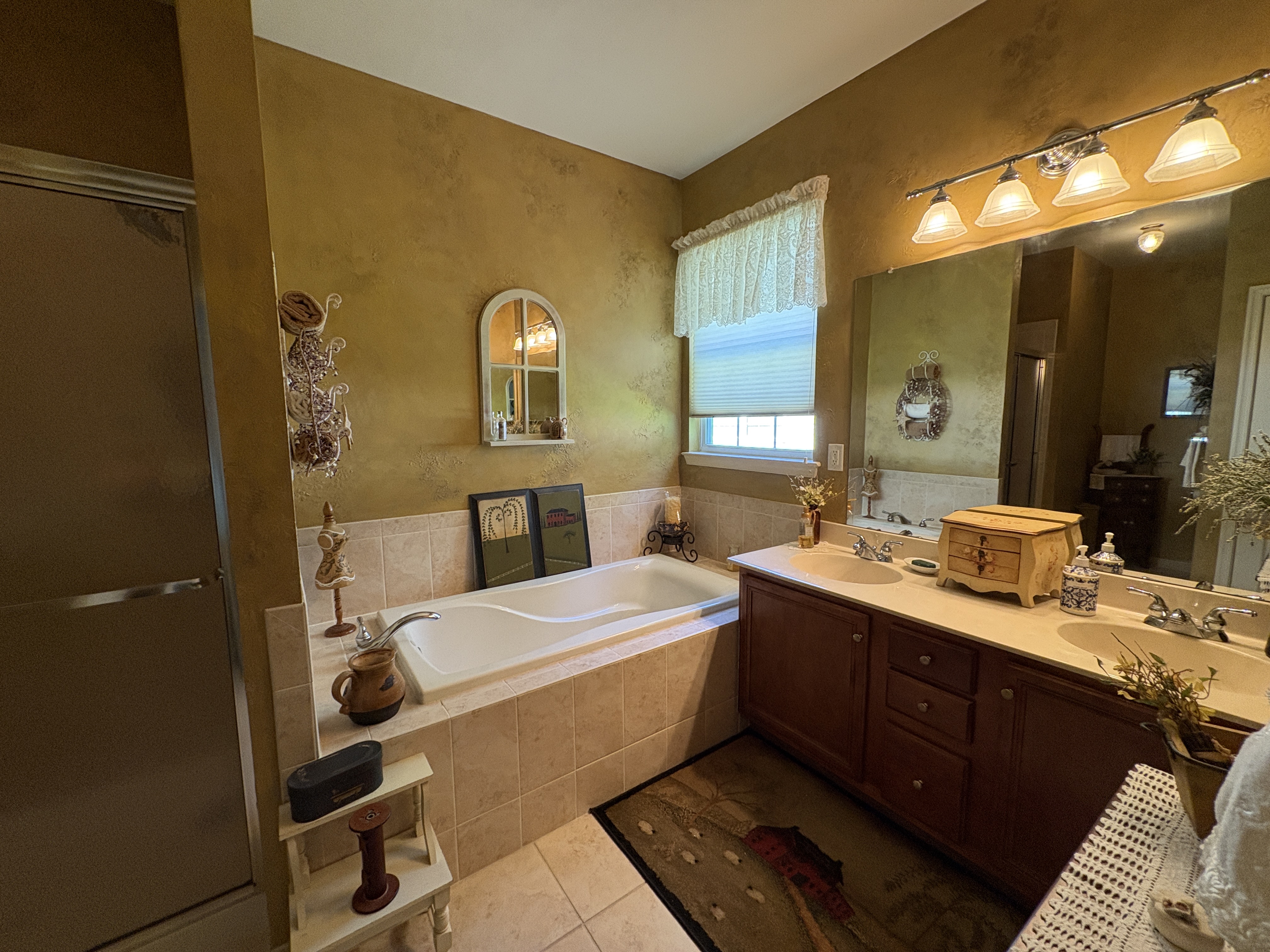 Bordentown, New Jersey, 08505, United States, 2 Bedrooms Bedrooms, ,2 BathroomsBathrooms,Residential,For Sale,1948462