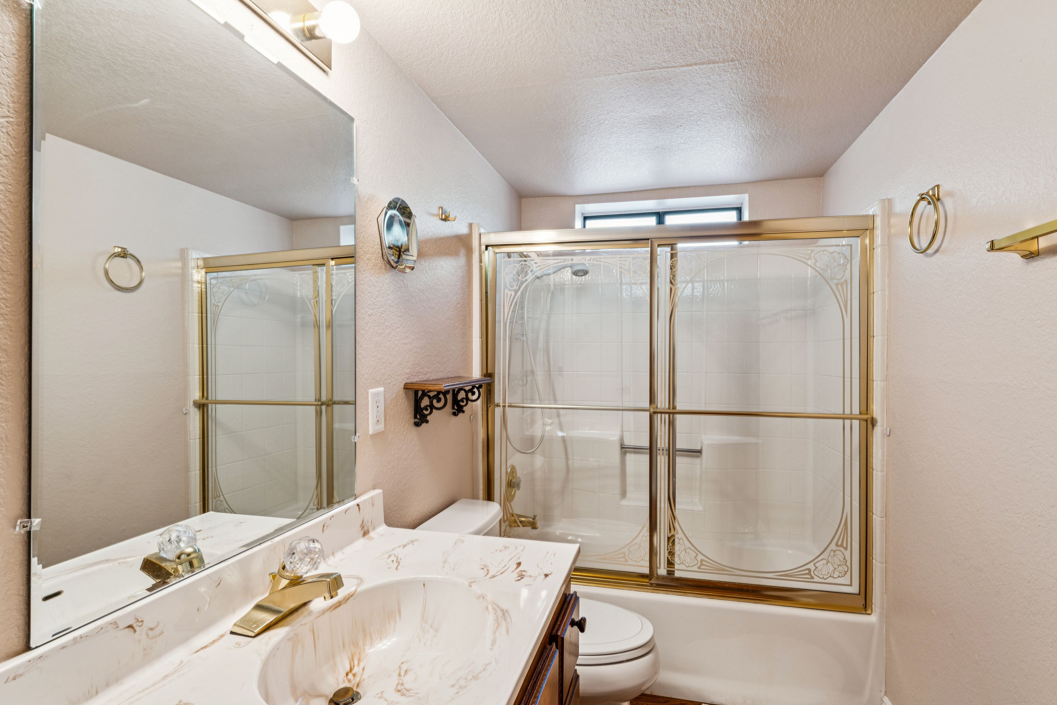  557 Brentwood Drive, Lake Arrowhead, CA 92352 - 物件實景