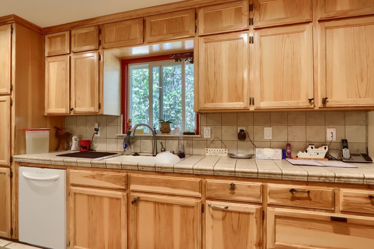 Mariposa, California, 95338, United States, 3 Bedrooms Bedrooms, ,2 BathroomsBathrooms,Residential,For Sale,1974178