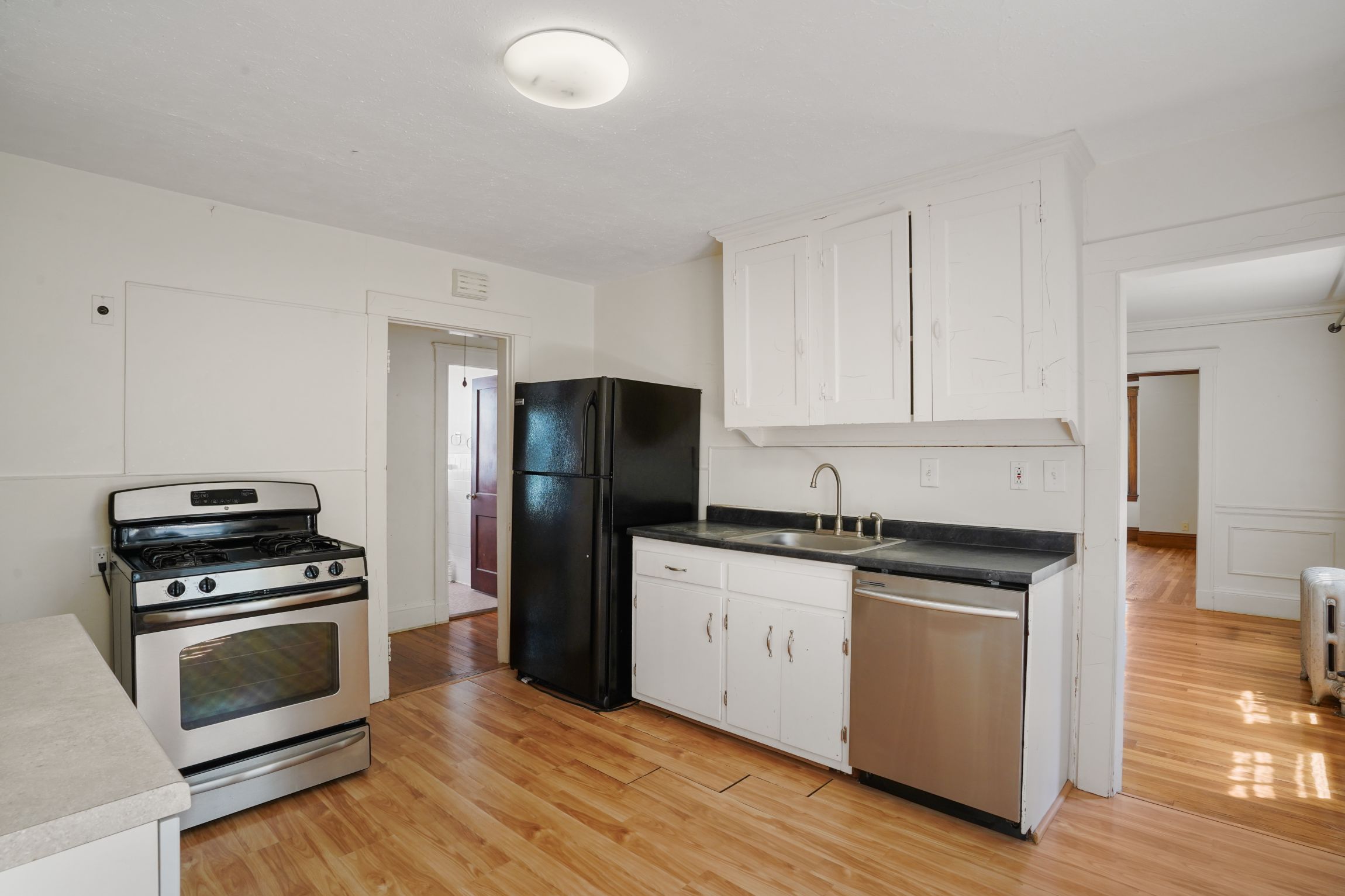  379-381 Newtonville Ave, Newton, MA, 02460 - 物件實景