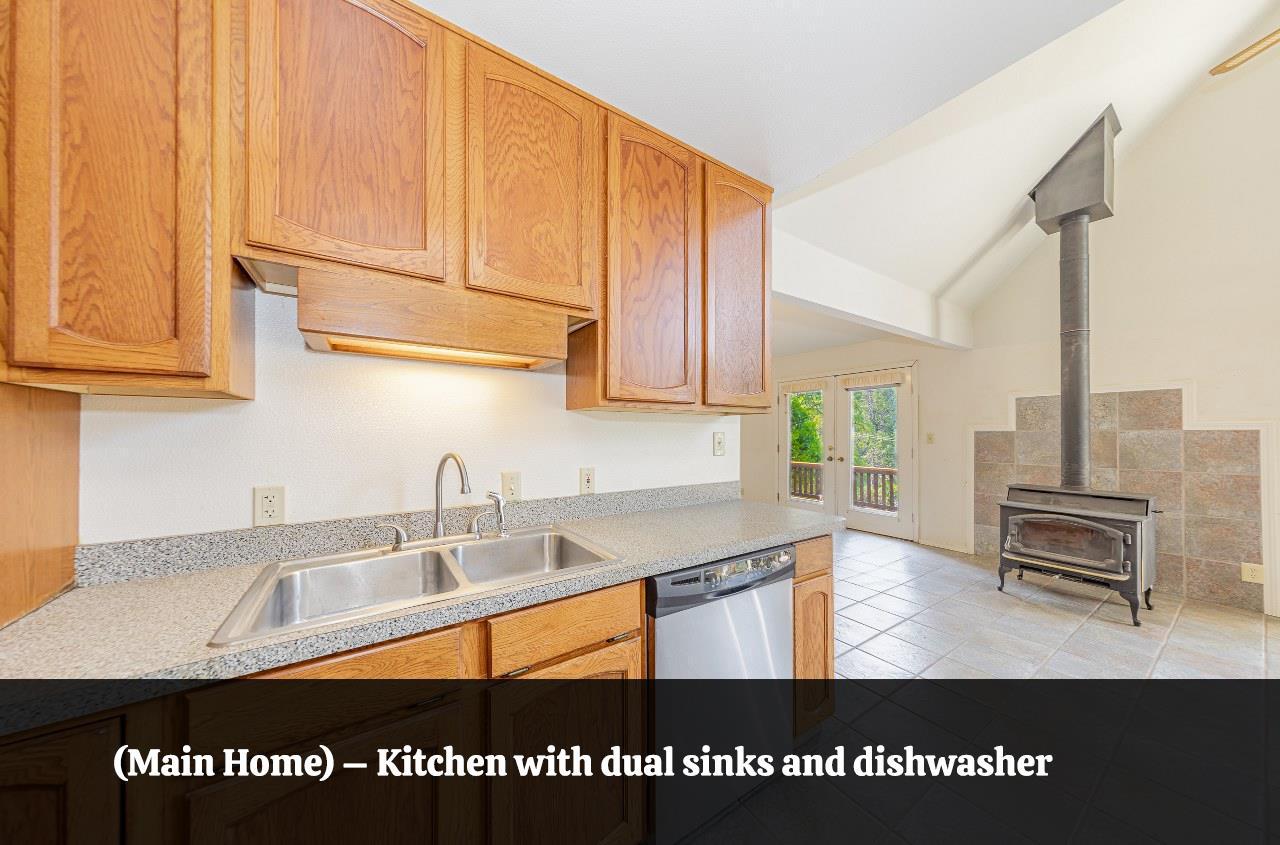 Oakhurst, California, 93644, United States, 6 Bedrooms Bedrooms, ,4 BathroomsBathrooms,Residential,For Sale,1977659