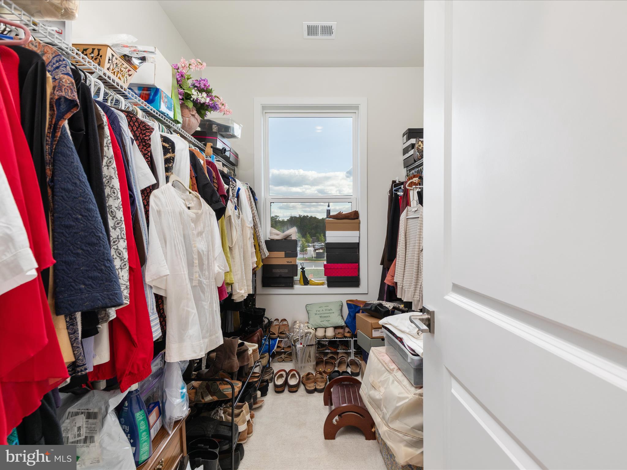 Ashburn, Virginia, 20148, United States, 3 Bedrooms Bedrooms, ,2 BathroomsBathrooms,Residential,For Sale,1980146