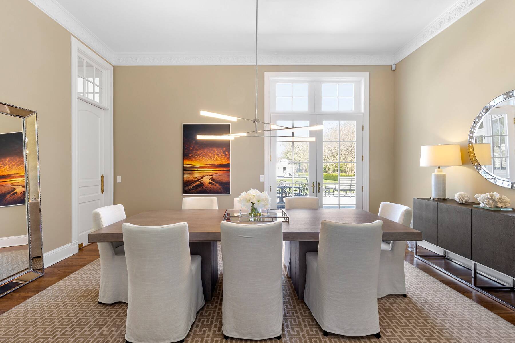  2-Acre SHV Compound, Fully Furnished, w/ Guest & Pool House - 物件實景