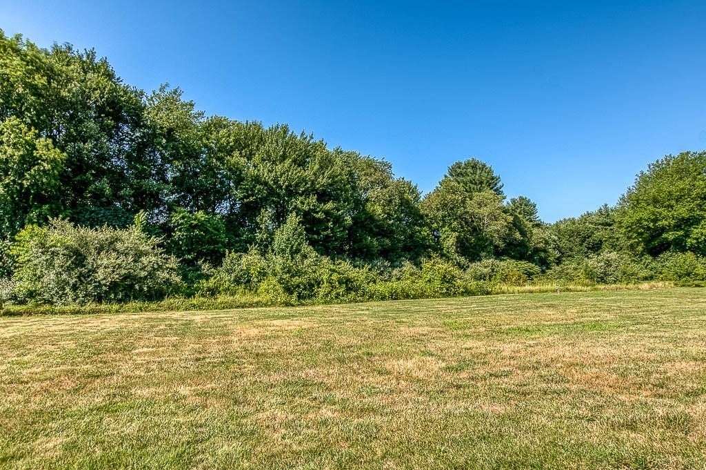 Lakeville, Massachusetts, 02347, United States, 3 Bedrooms Bedrooms, ,3 BathroomsBathrooms,Residential,For Sale,1921746