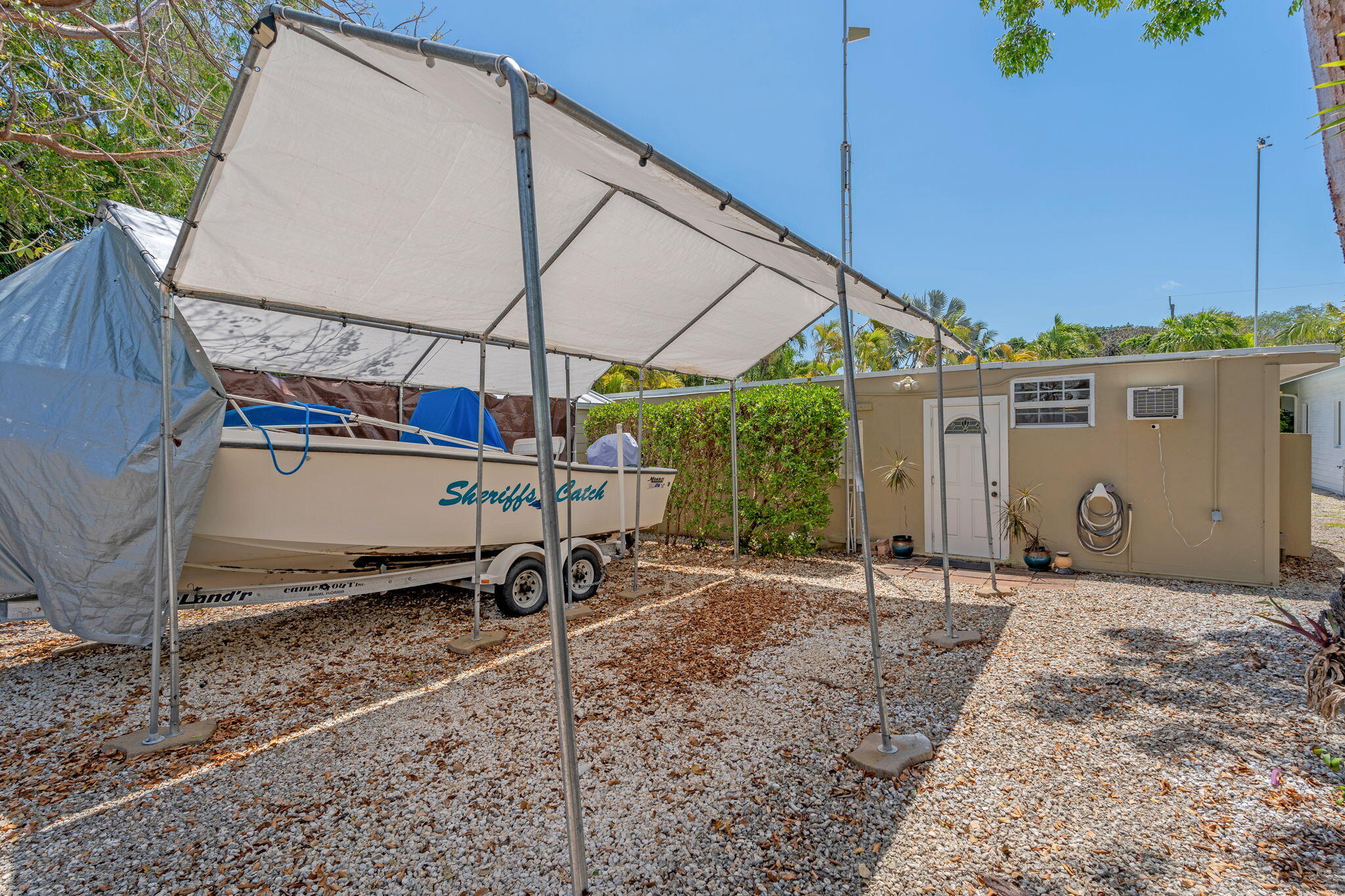 KEY LARGO, Florida, 33037, United States, 3 Bedrooms Bedrooms, ,2 BathroomsBathrooms,Residential,For Sale,1779251