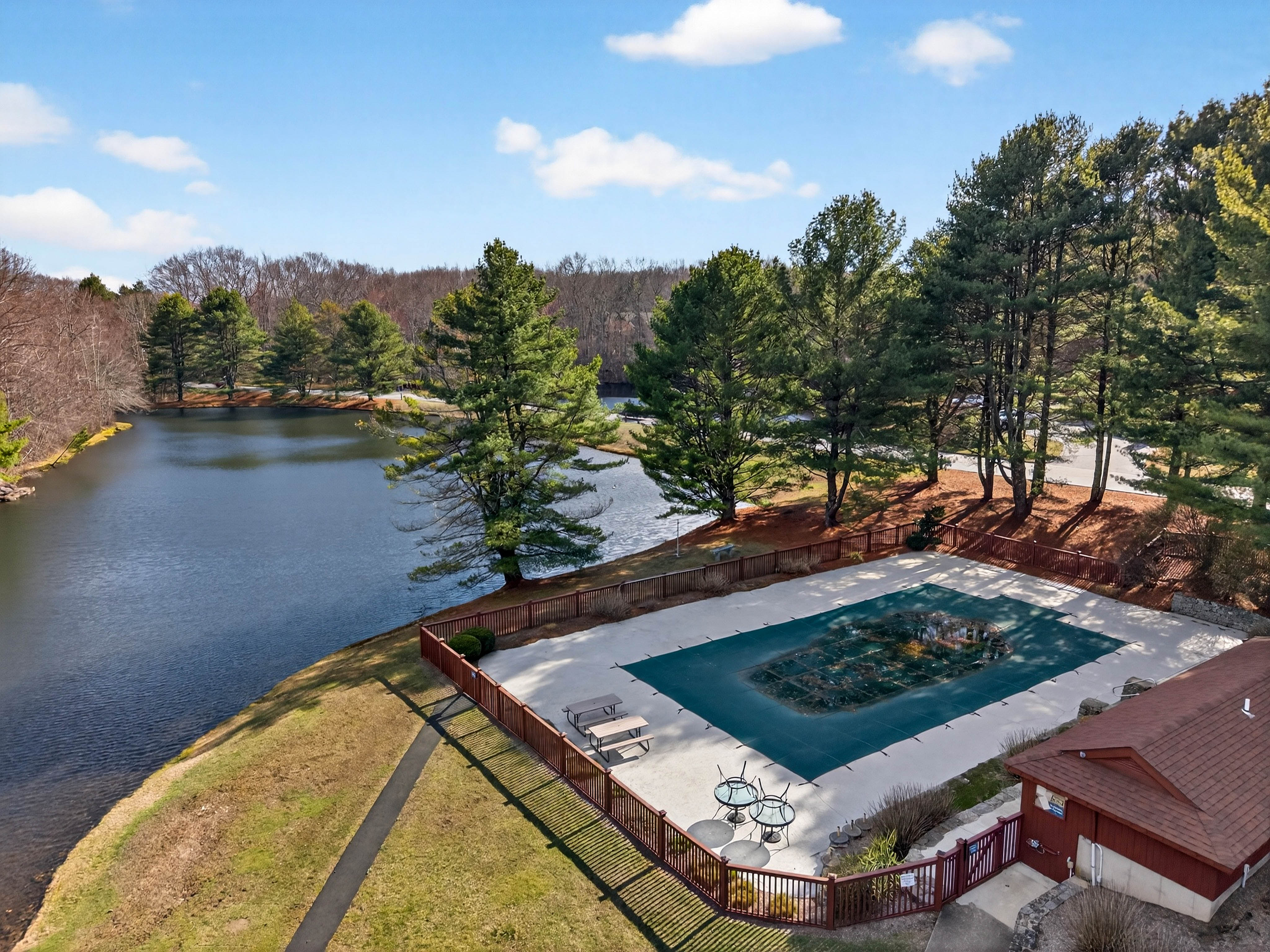  Charming 2 Bed Home on Main St - 物件實景