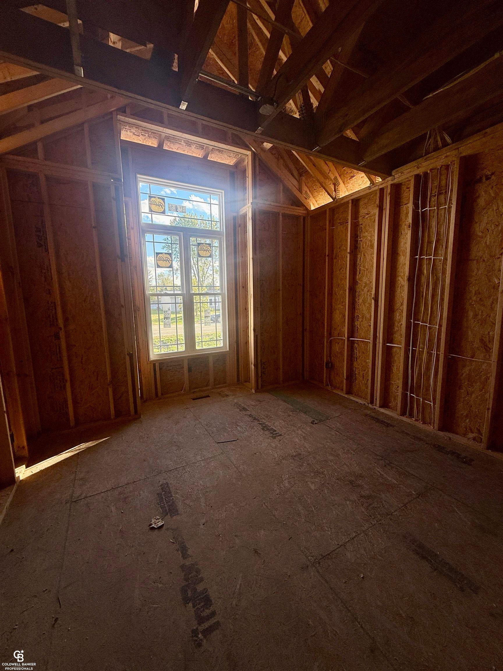 Saint Clair, Michigan, 48079, United States, 5 Bedrooms Bedrooms, ,3 BathroomsBathrooms,Residential,For Sale,1868315