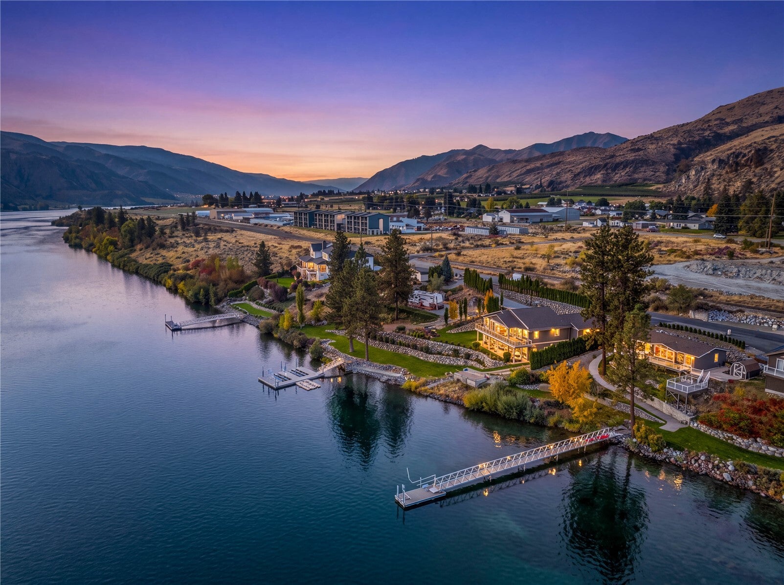 Lakeshore Dr, Entiat, WA 98822