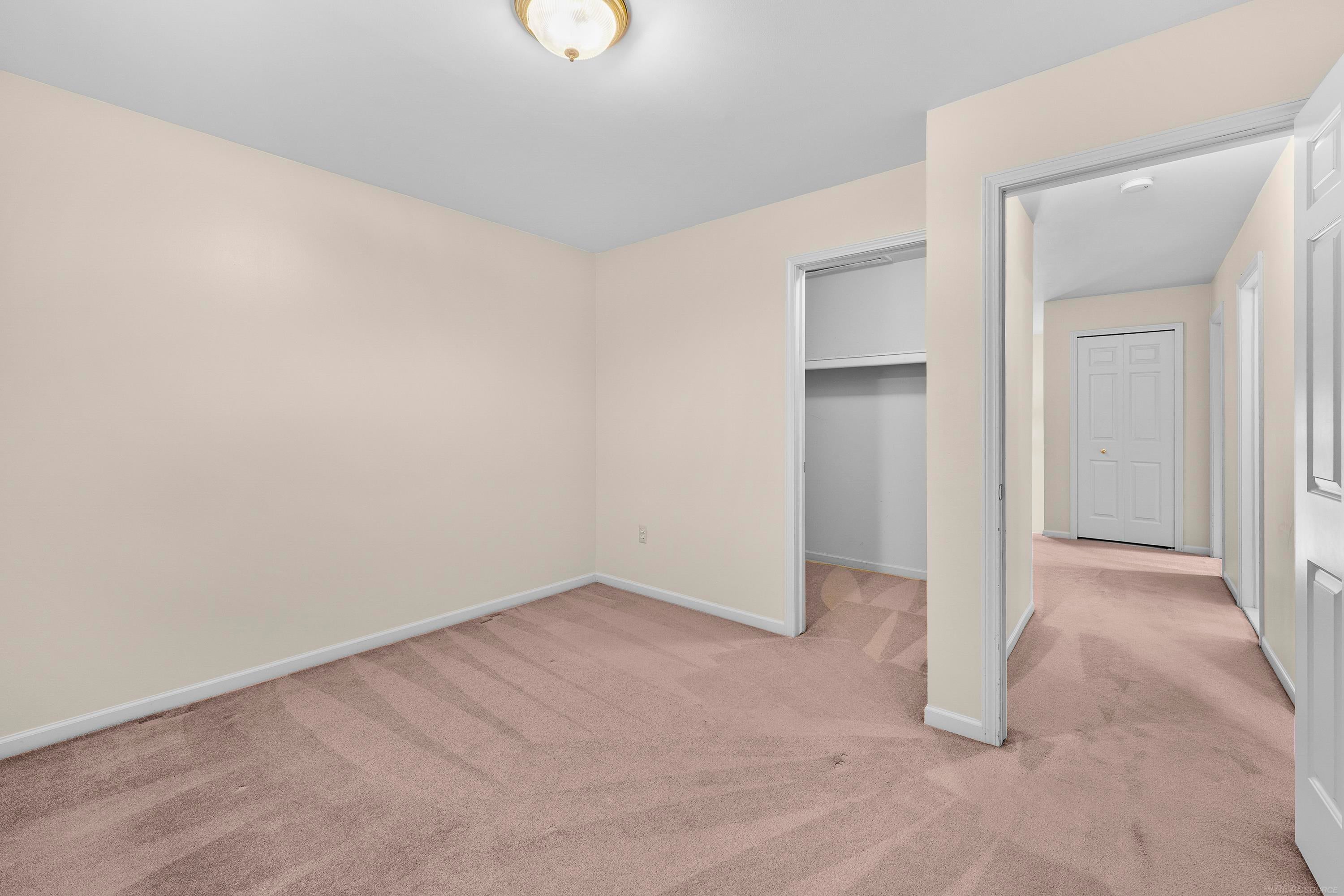 Shelby Twp, Michigan, 48315, United States, 4 Bedrooms Bedrooms, ,4 BathroomsBathrooms,Residential,For Sale,1987428