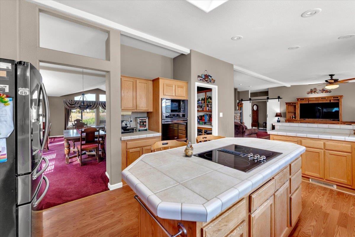 Gerber, California, 96035, United States, 4 Bedrooms Bedrooms, ,3 BathroomsBathrooms,Residential,For Sale,1927248