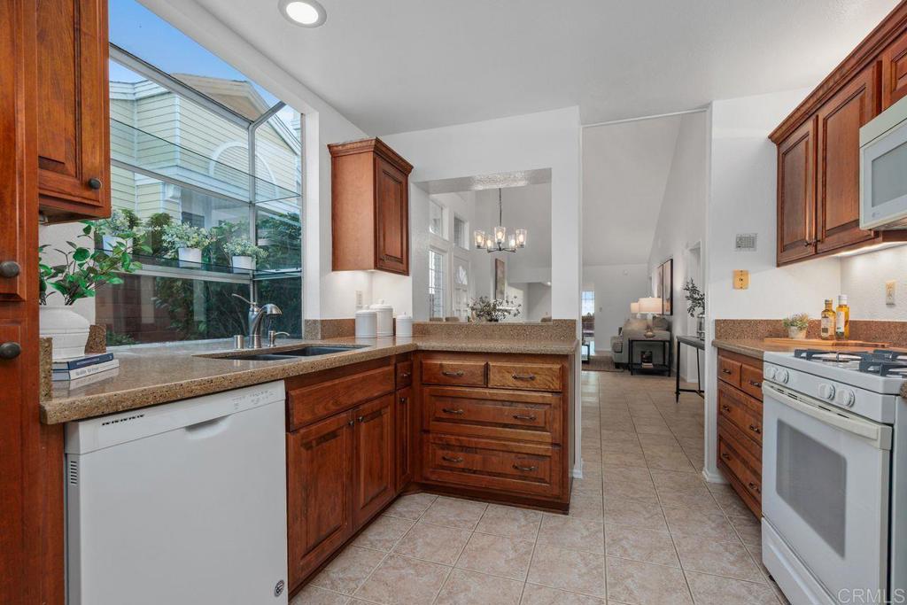 Carlsbad, California, 92011, United States, 3 Bedrooms Bedrooms, ,2 BathroomsBathrooms,Residential,For Sale,1941594