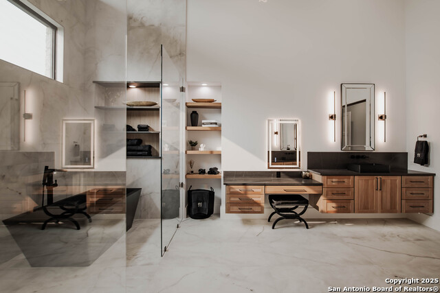 Victoria, Texas, 77904, United States, 4 Bedrooms Bedrooms, ,5 BathroomsBathrooms,Residential,For Sale,1997014