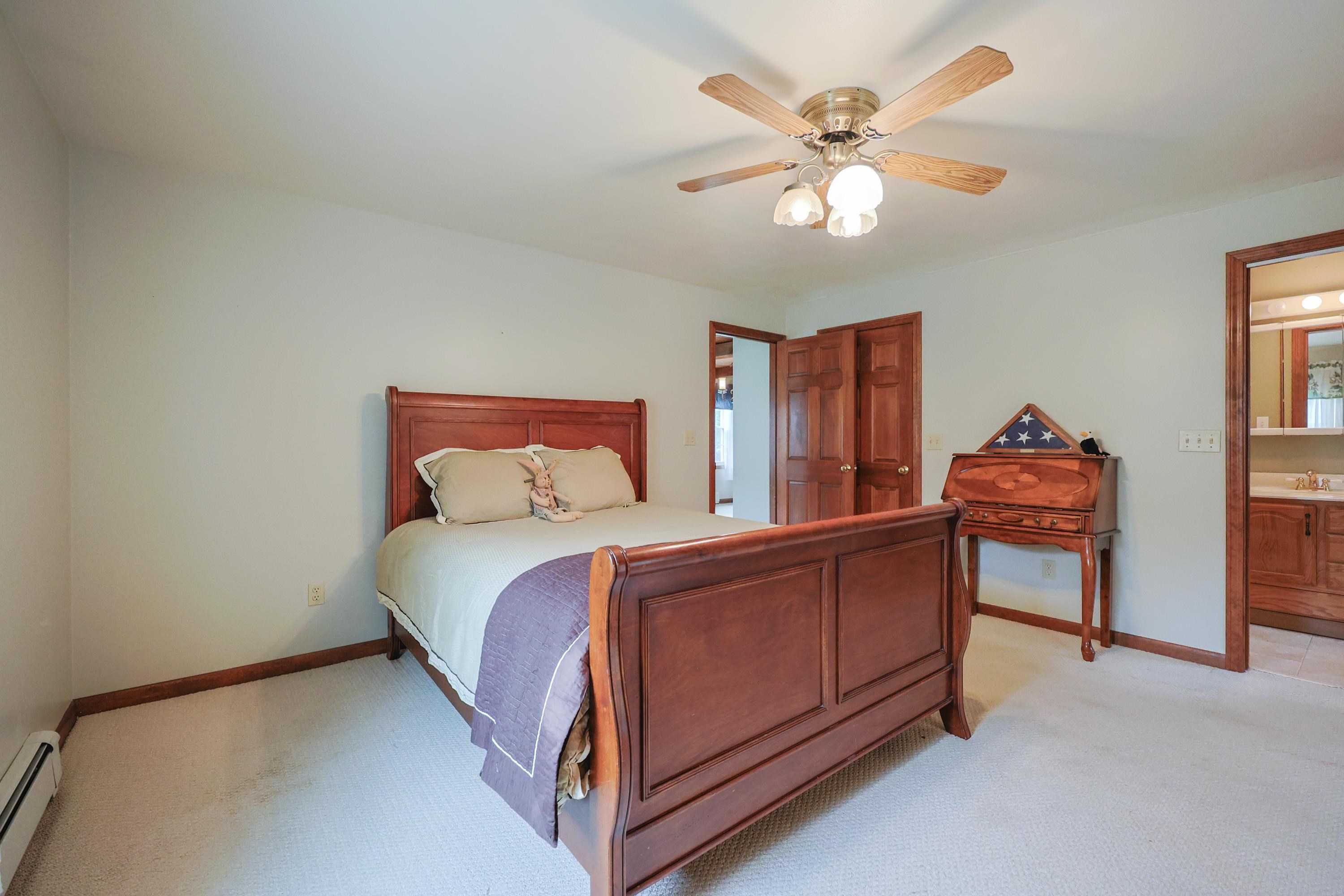 Hampstead, New Hampshire, 03826, United States, 4 Bedrooms Bedrooms, ,2 BathroomsBathrooms,Residential,For Sale,1890507