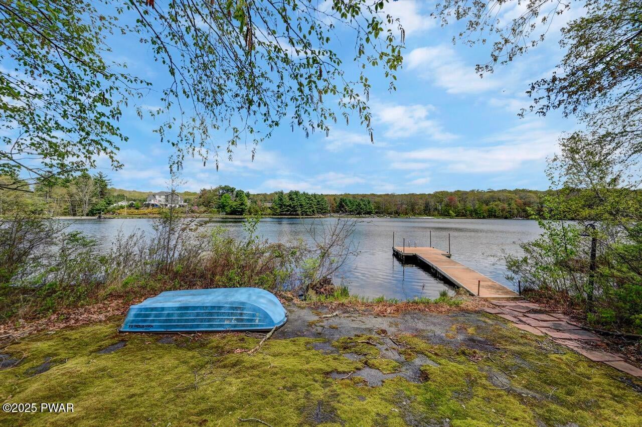 Lords Valley, Pennsylvania, 18428, United States, 5 Bedrooms Bedrooms, ,3 BathroomsBathrooms,Residential,For Sale,1977416