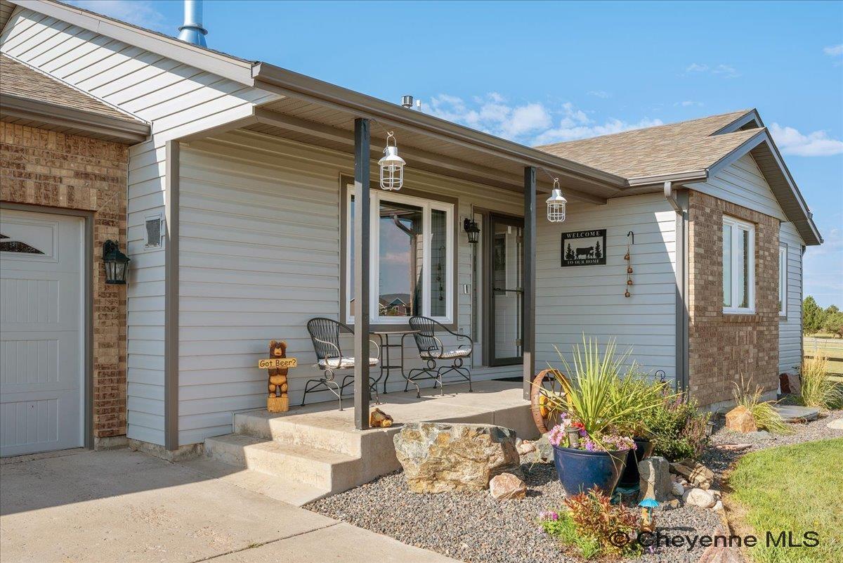 Cheyenne, Wyoming, 82007, United States, 4 Bedrooms Bedrooms, ,3 BathroomsBathrooms,Residential,For Sale,1941950