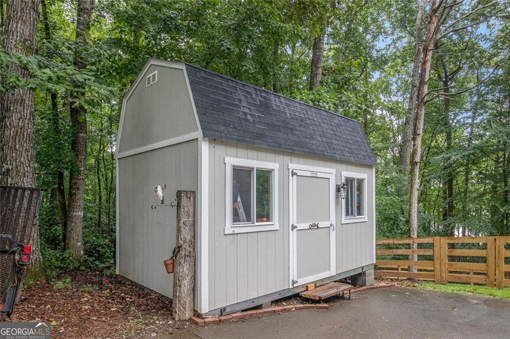 Flowery Branch, Georgia, 30542, United States, 5 Bedrooms Bedrooms, ,4 BathroomsBathrooms,Residential,For Sale,1914640