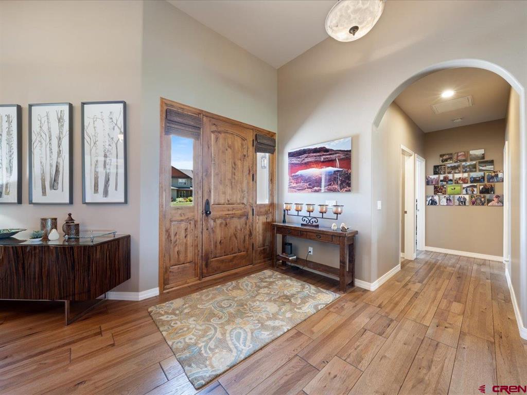 Montrose, Colorado, 81401, United States, 4 Bedrooms Bedrooms, ,3 BathroomsBathrooms,Residential,For Sale,1847638
