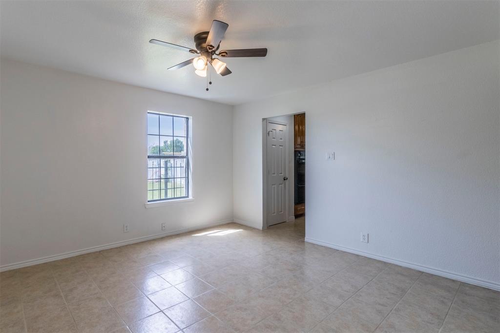 Fort Worth, Texas, 76179, United States, 4 Bedrooms Bedrooms, ,4 BathroomsBathrooms,Residential,For Sale,1915544