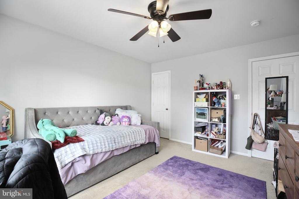 Fredericksburg, Virginia, 22406, United States, 4 Bedrooms Bedrooms, ,3 BathroomsBathrooms,Residential,For Sale,1934657