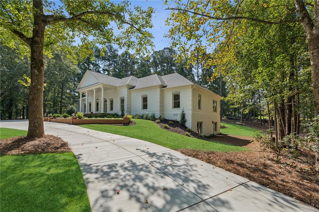 Alpharetta, Georgia, 30004, United States, 5 Bedrooms Bedrooms, ,7 BathroomsBathrooms,Residential,For Sale,1978962