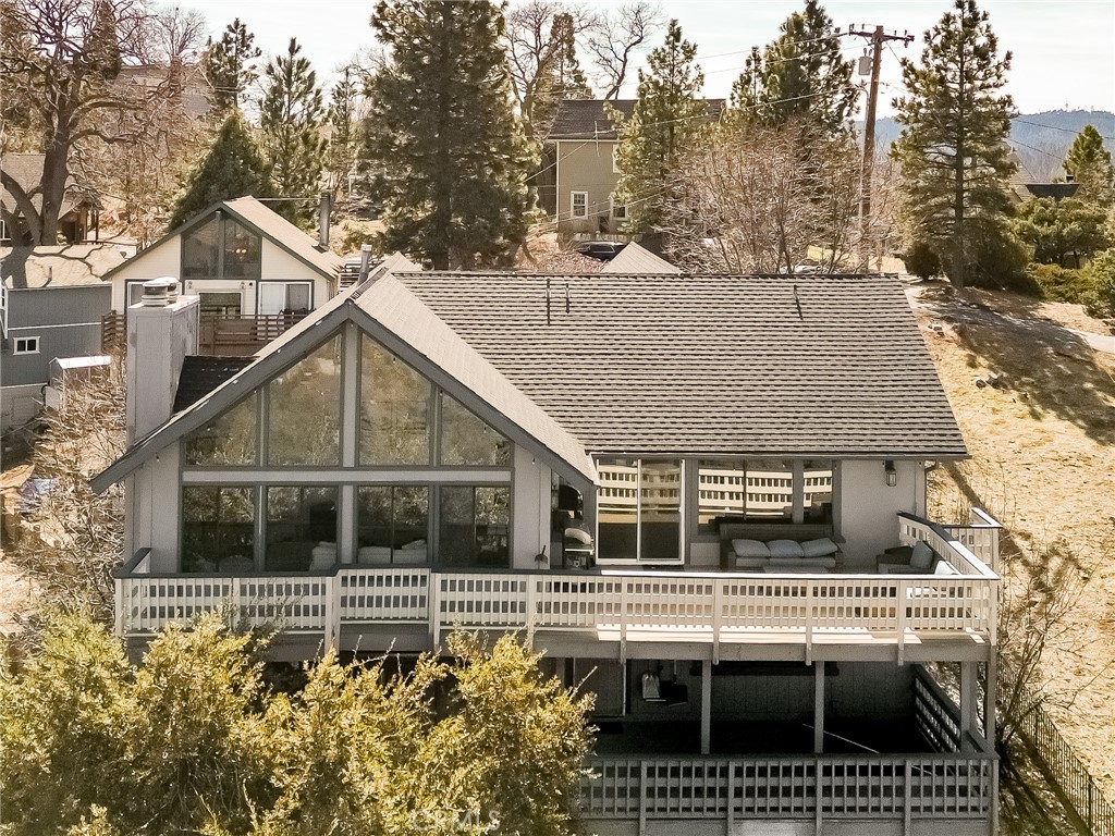 Lake Arrowhead, California, 92352, United States, 6 Bedrooms Bedrooms, ,5 BathroomsBathrooms,Residential,For Sale,1950962