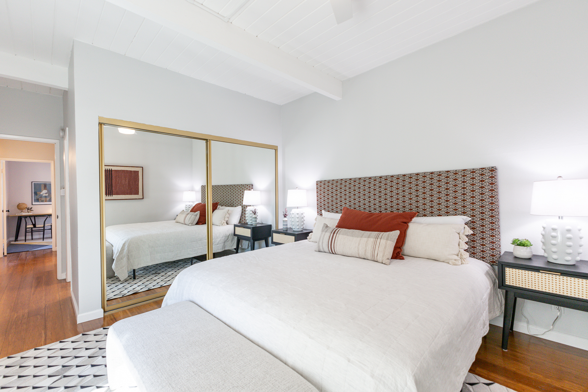  12014 Kling Street, #18 - 物件實景