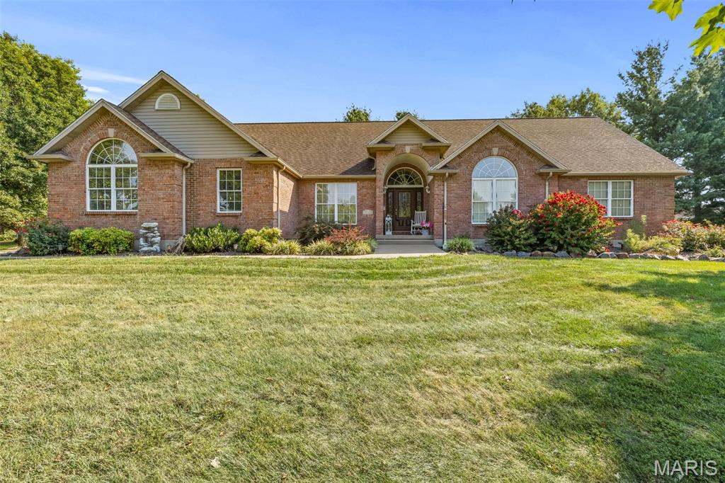 Farmington, Missouri, 63640, United States, 3 Bedrooms Bedrooms, ,3 BathroomsBathrooms,Residential,For Sale,1942281
