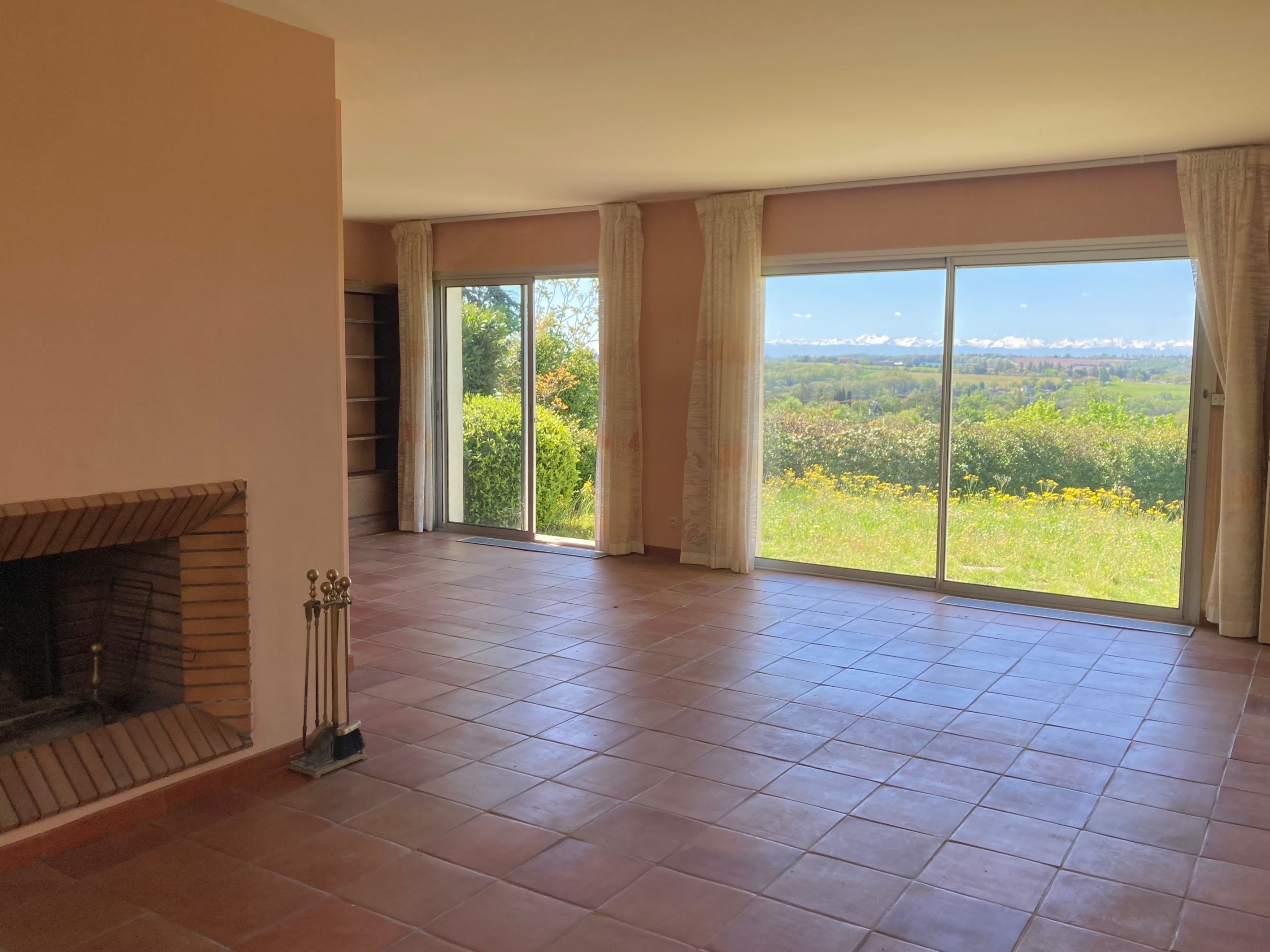  Vigoulet-Auzil – House with views of the Pyrenees. - 物件實景