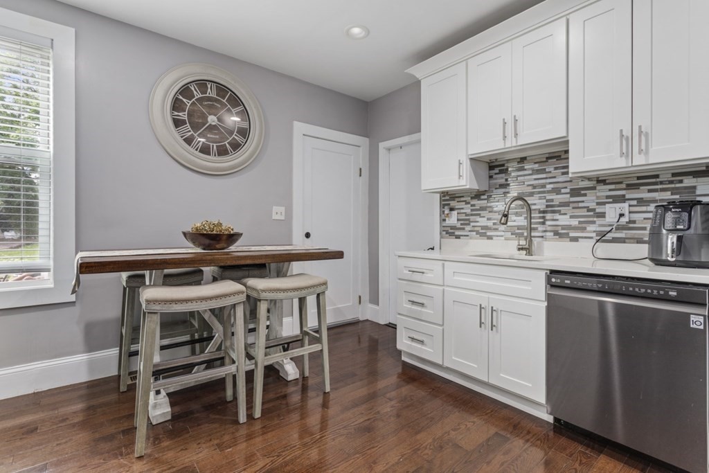 Revere, Massachusetts, 02151, United States, 4 Bedrooms Bedrooms, ,2 BathroomsBathrooms,Residential,For Sale,1878576