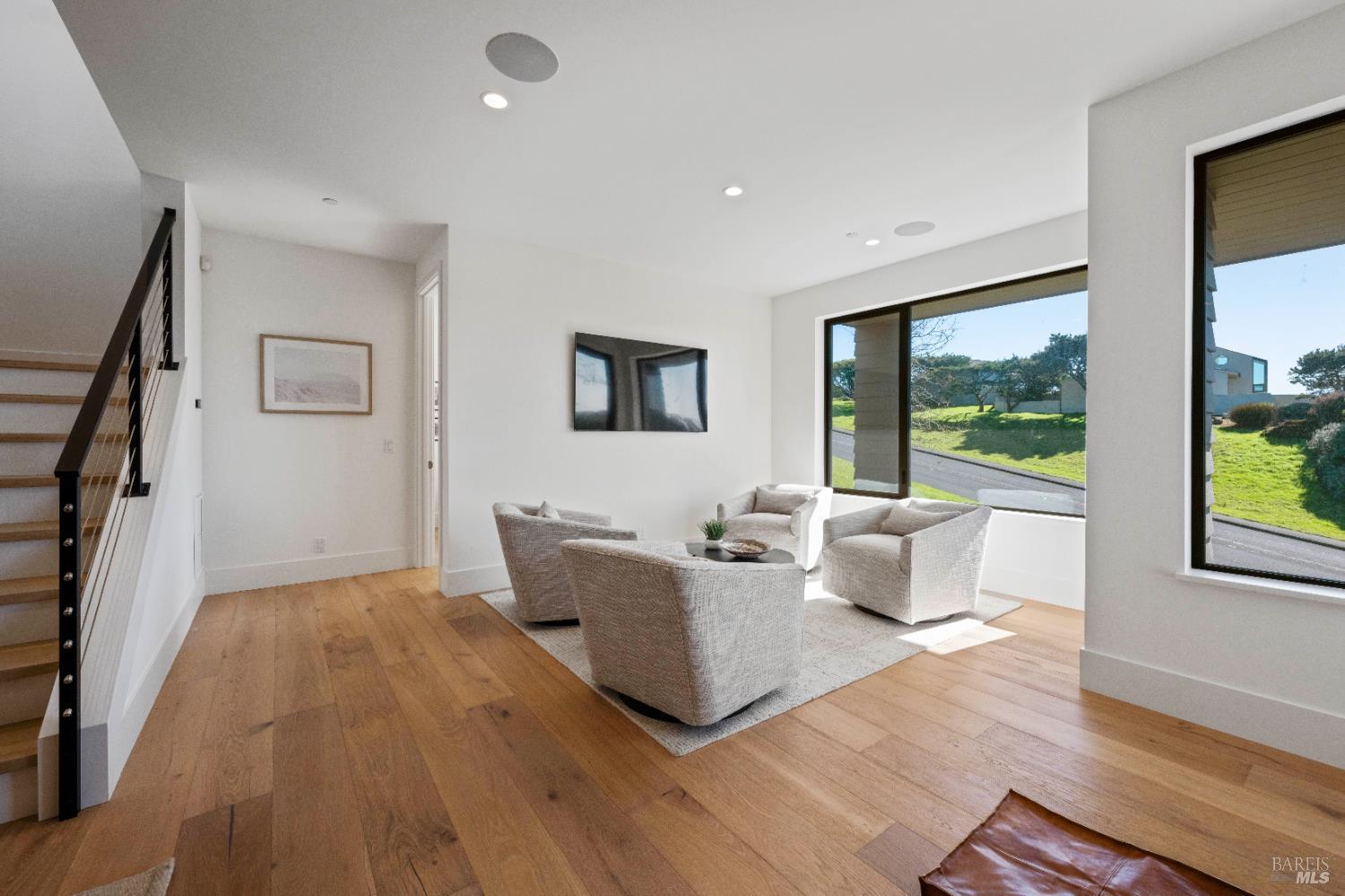 Bodega Bay, California, 94923, United States, 4 Bedrooms Bedrooms, ,5 BathroomsBathrooms,Residential,For Sale,1940250