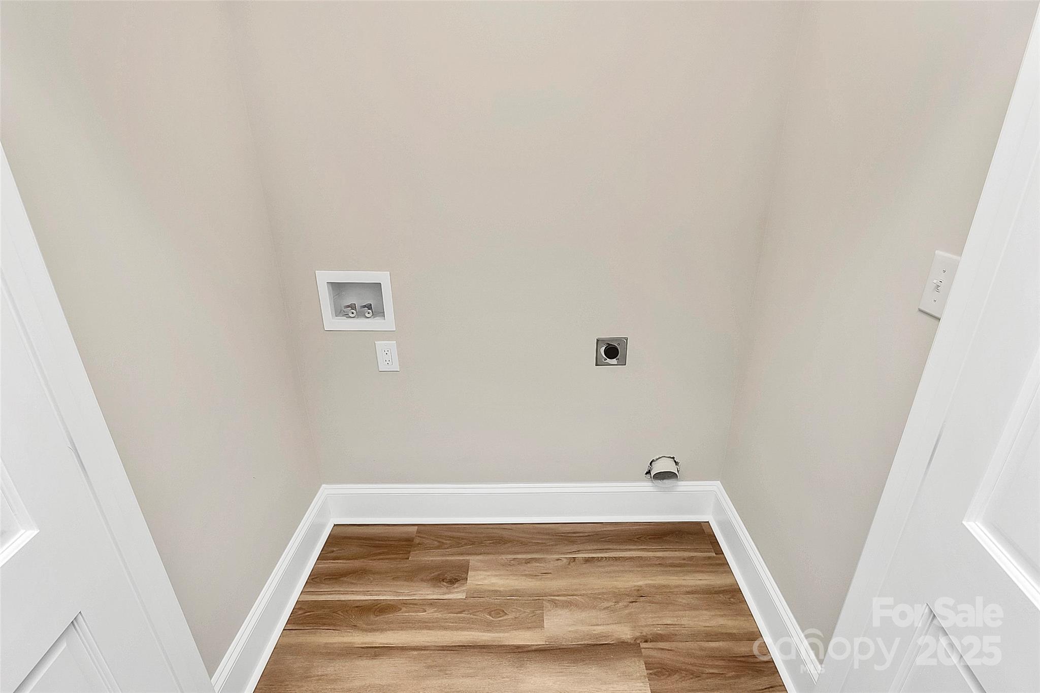 Rock Hill, South Carolina, 29732, United States, 4 Bedrooms Bedrooms, ,3 BathroomsBathrooms,Residential,For Sale,1728805