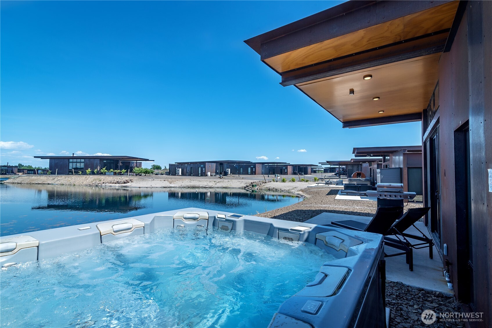 Quincy, Washington, 98848, United States, 2 Bedrooms Bedrooms, ,1 BathroomBathrooms,Residential,For Sale,2003117