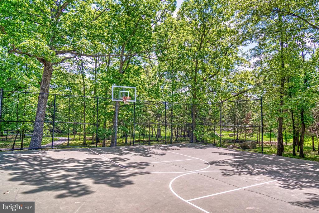 Brambleton, Virginia, 20148, United States, 3 Bedrooms Bedrooms, ,5 BathroomsBathrooms,Residential,For Sale,2005795