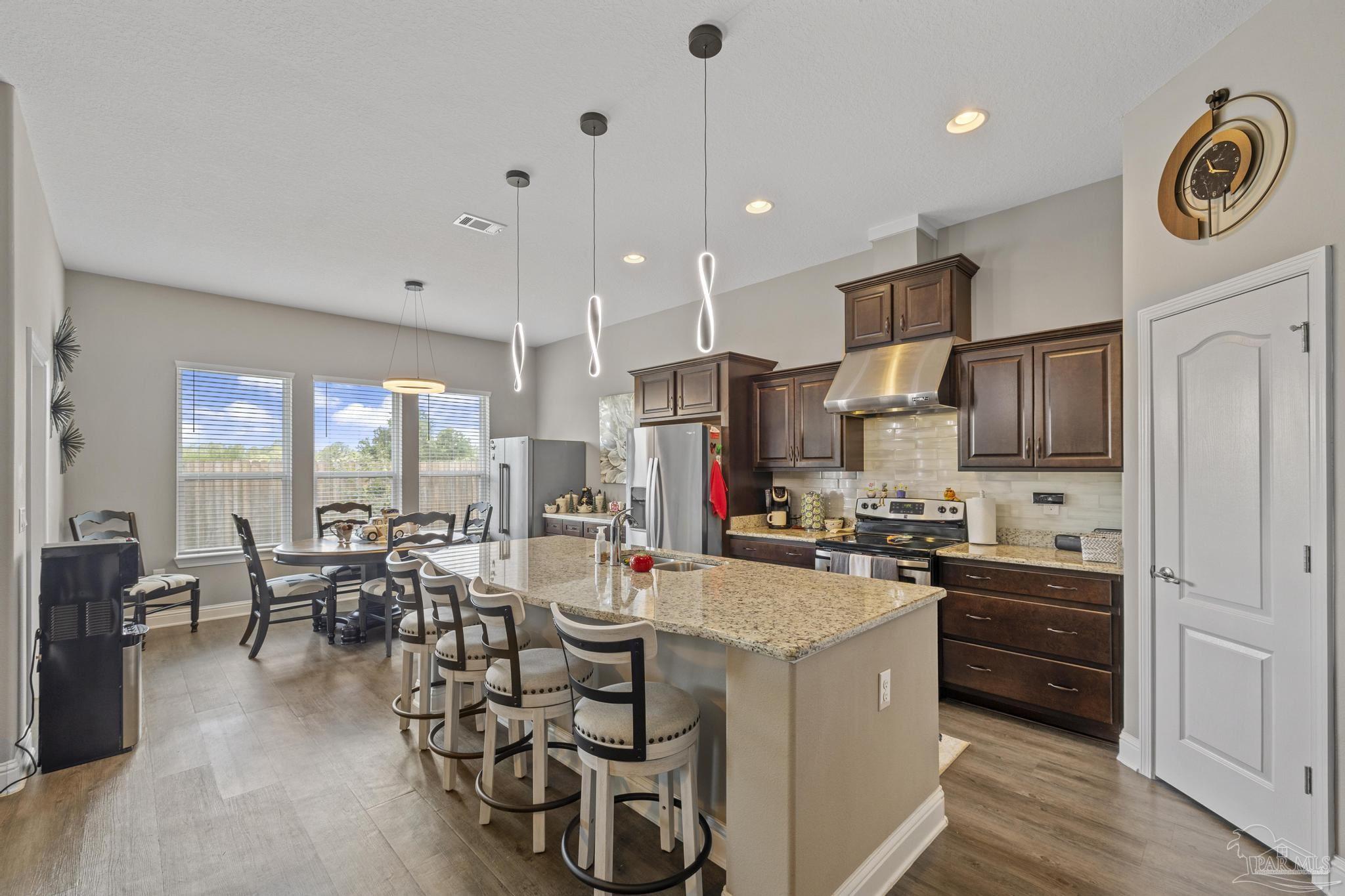 Navarre, Florida, 32566, United States, 4 Bedrooms Bedrooms, ,3 BathroomsBathrooms,Residential,For Sale,1924675
