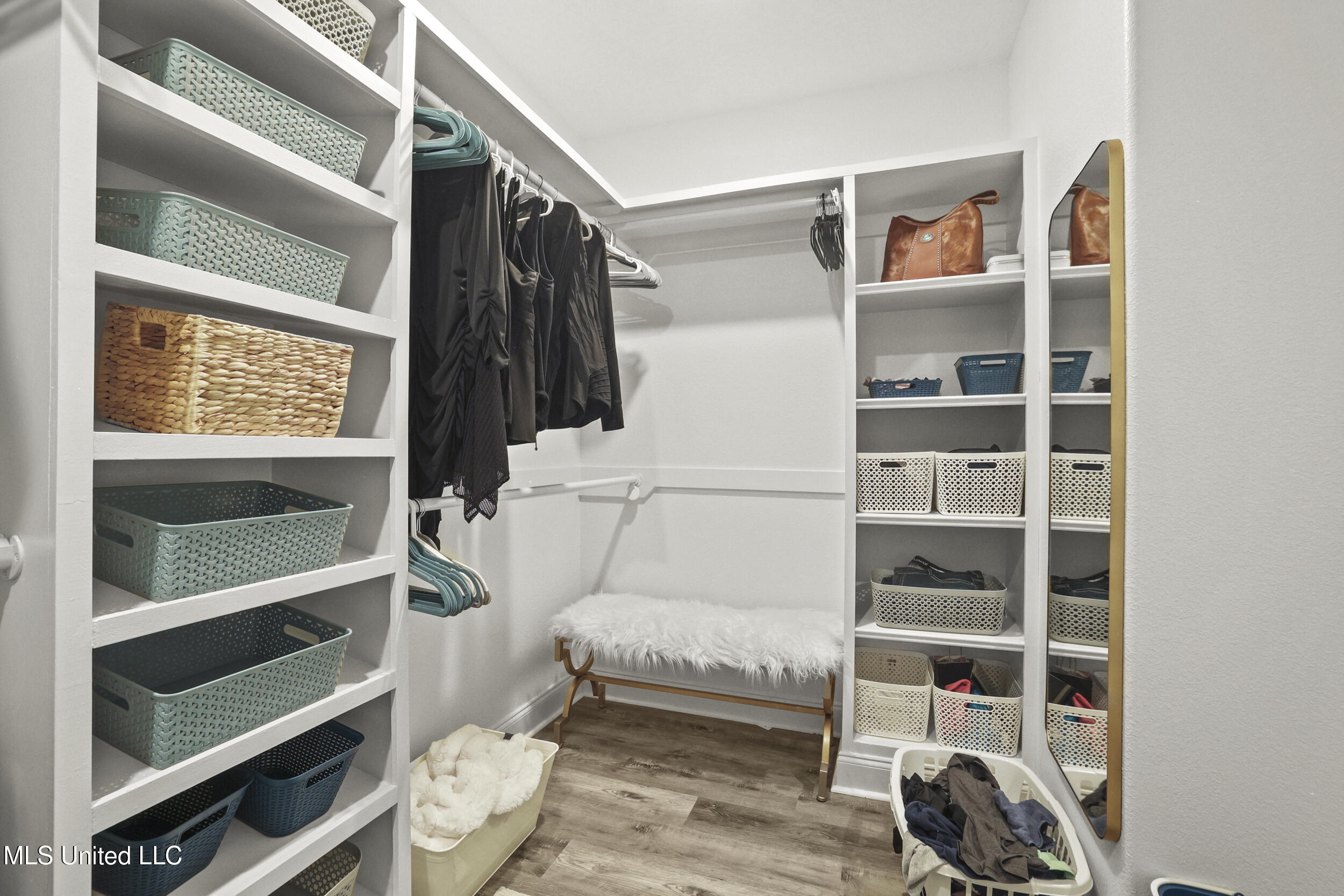 Biloxi, Mississippi, 39531, United States, 3 Bedrooms Bedrooms, ,3 BathroomsBathrooms,Residential,For Sale,1906978