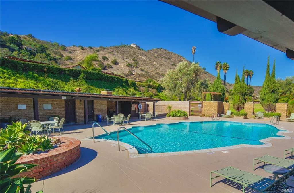 Fallbrook, California, 92028, United States, 2 Bedrooms Bedrooms, ,2 BathroomsBathrooms,Residential,For Sale,1978421