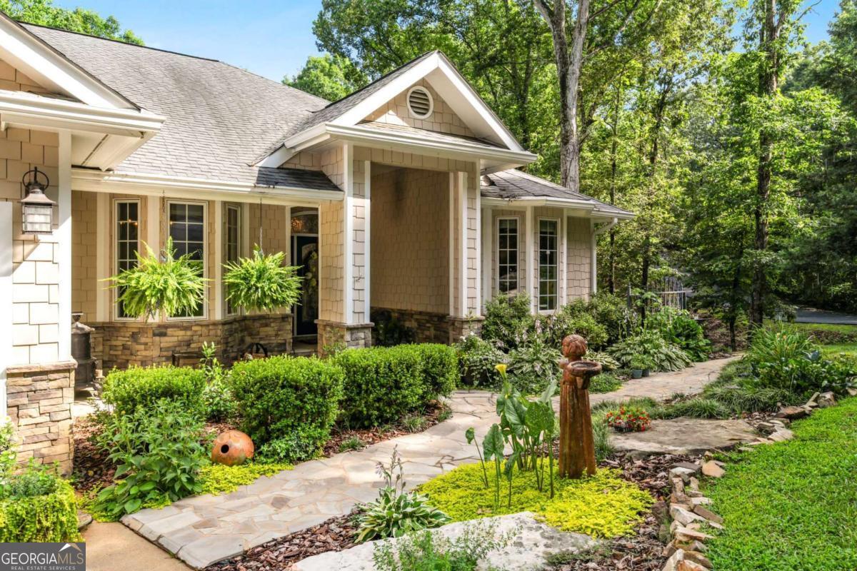 Dawsonville, Georgia, 30534, United States, 4 Bedrooms Bedrooms, ,4 BathroomsBathrooms,Residential,For Sale,1989669