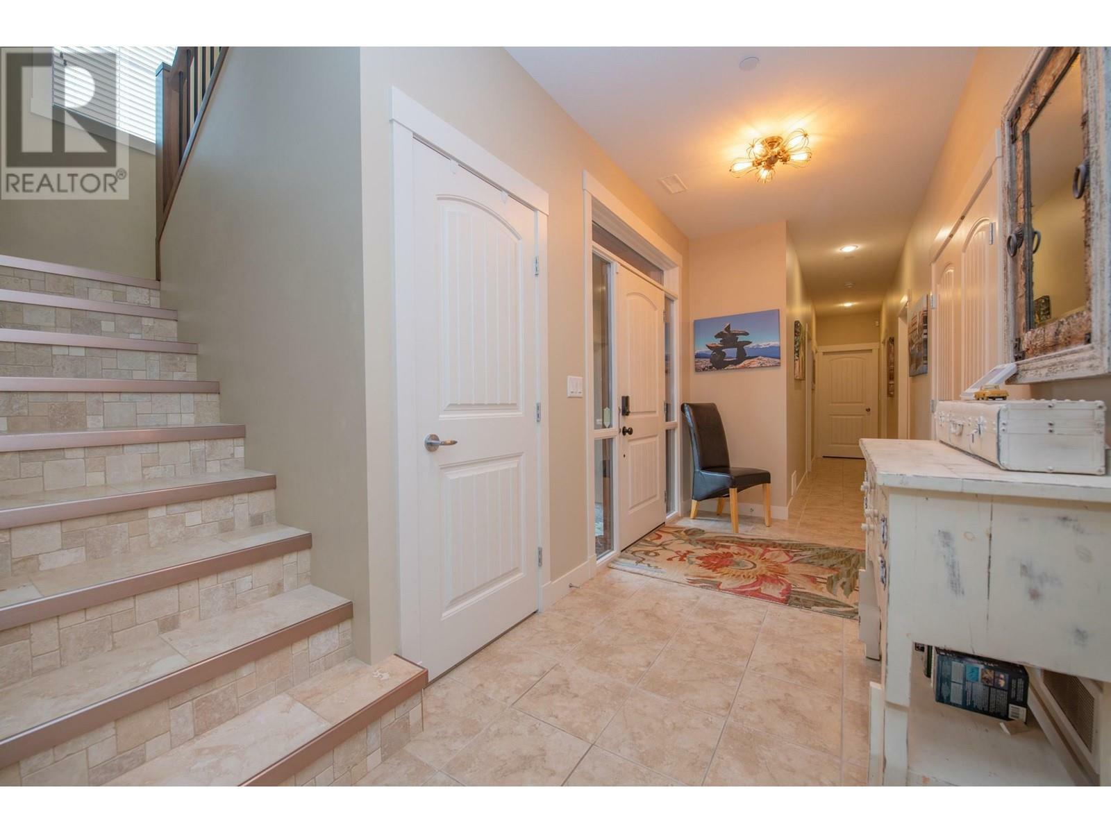 VERNON, British Columbia, V1H 1Z9, CA, 3 Bedrooms Bedrooms, ,2 BathroomsBathrooms,Residential,For Sale,1837593