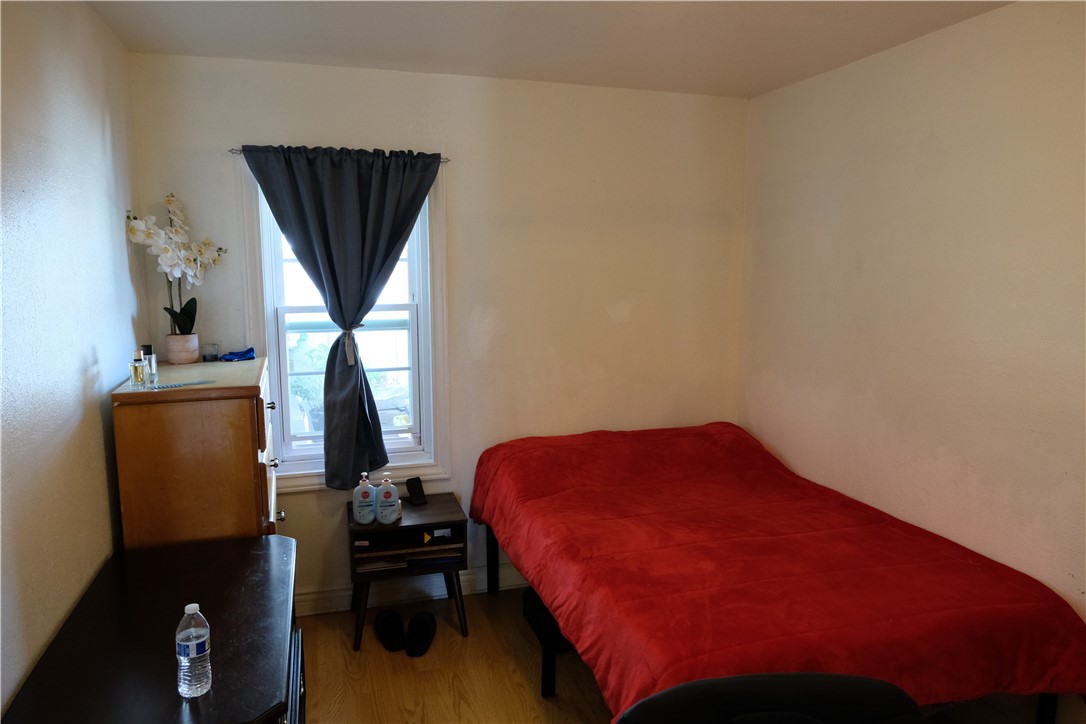 Los Angeles, California, 90047, United States, 3 Bedrooms Bedrooms, ,2 BathroomsBathrooms,Residential,For Sale,1980559