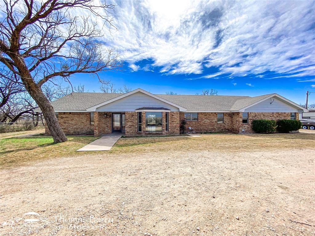 Stamford, Texas, 79553, United States, 3 Bedrooms Bedrooms, ,3 BathroomsBathrooms,Residential,For Sale,1696805